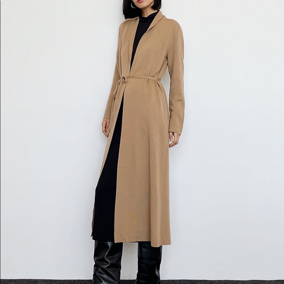 Aritzia babaton Kirby sweater constant caramel - Picture 3 of 10